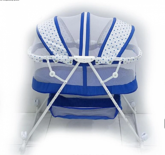 صورة سرير اطفال هزاز